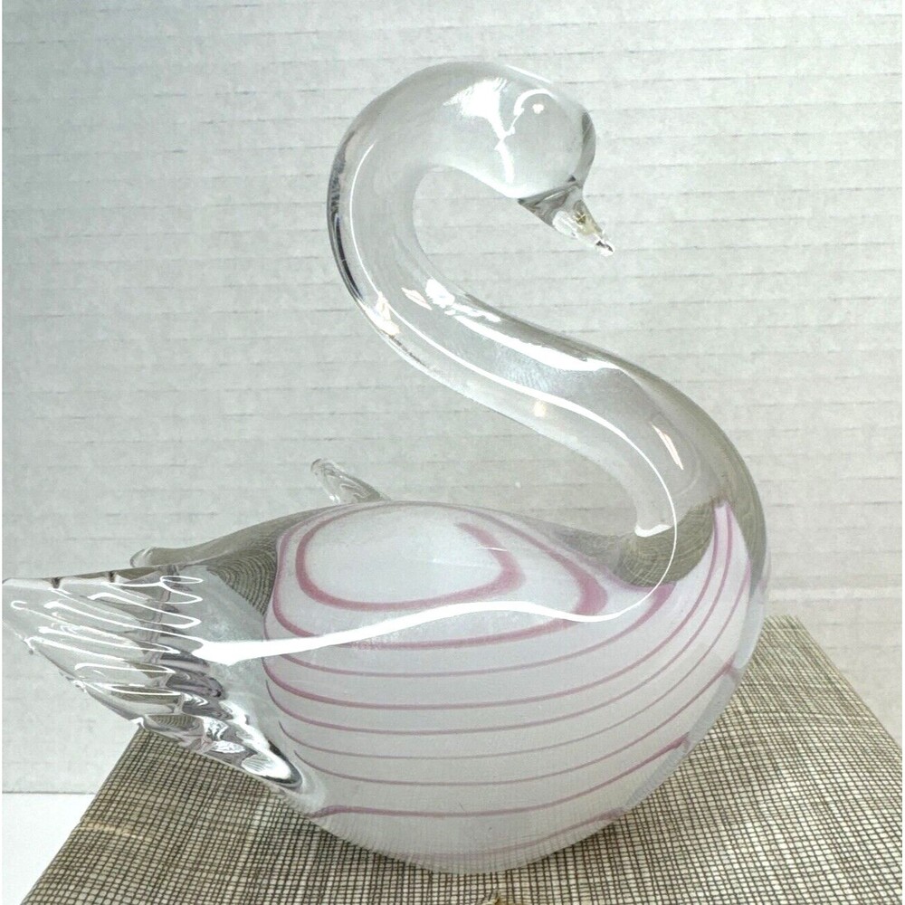 Vintage New In Box Silvestri Hand Blown Swain Bird duck Paperweight